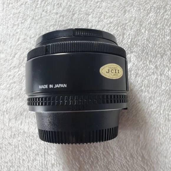 Nikon AF NIKKOR 50mm 1:1.8 Lens Vintage - Picture 3 of 9